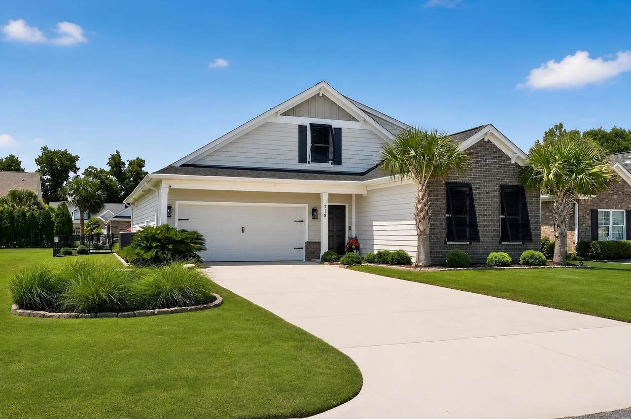 218 Lansdowne Ct. - Photo 1