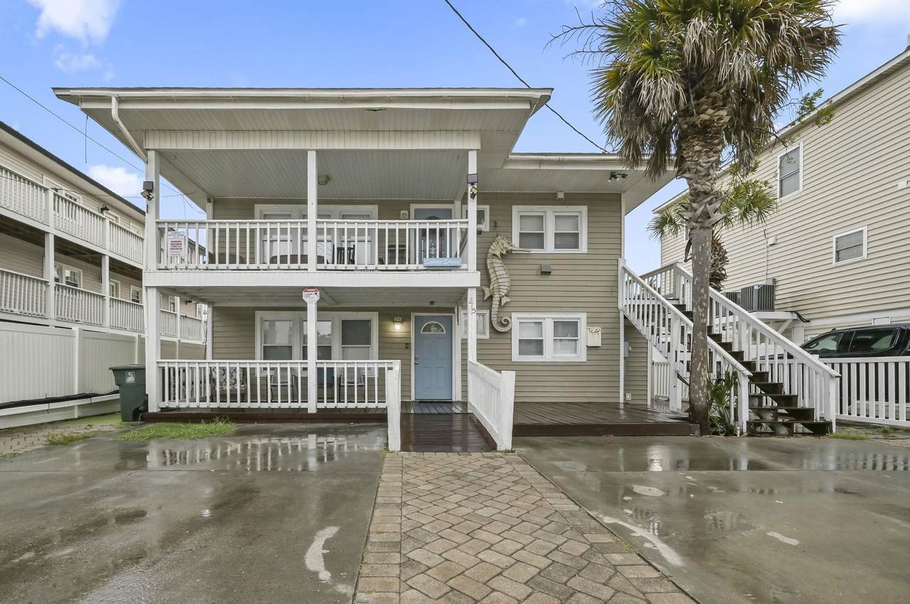 215 28th Ave. N - Photo 1