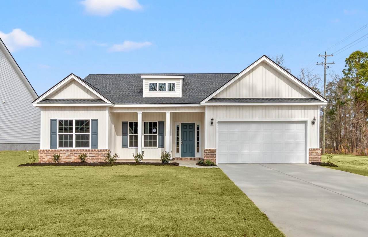1401 Loop Circle - Photo 1