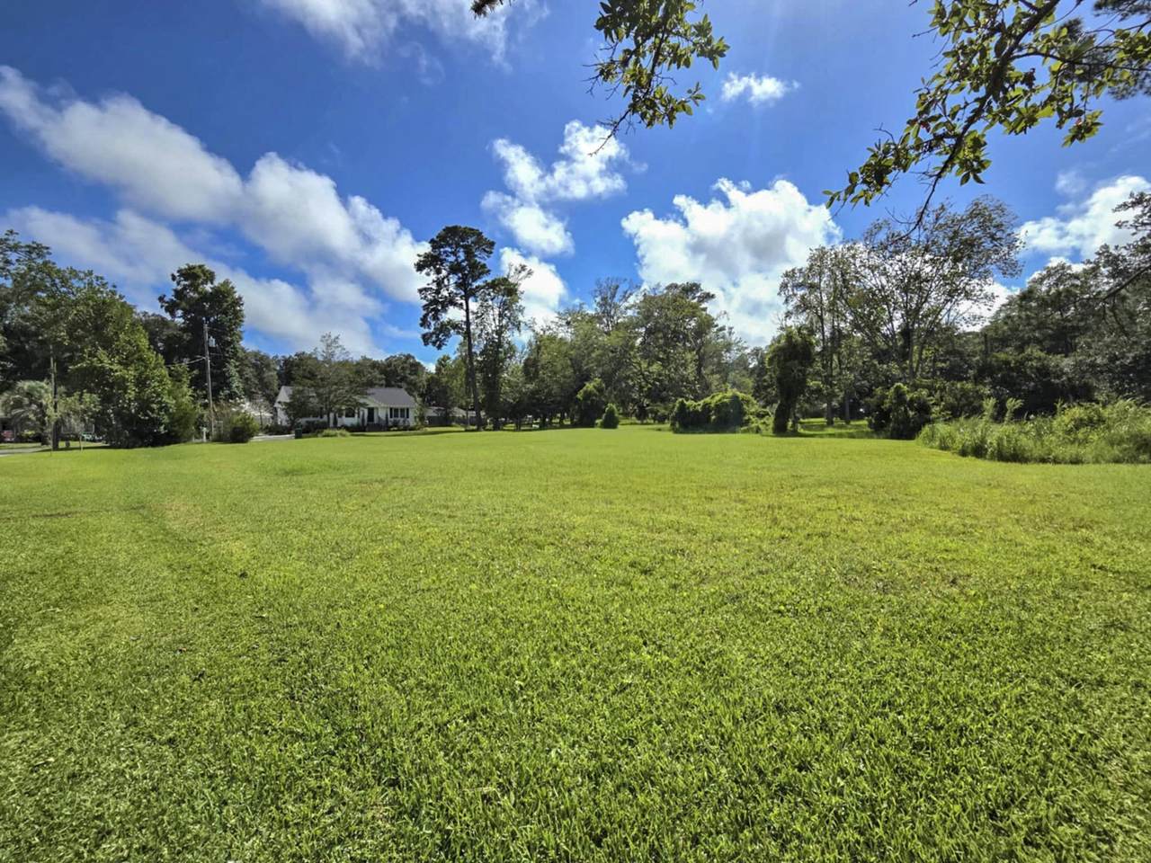 4647 Dogwood Dr. - Photo 1