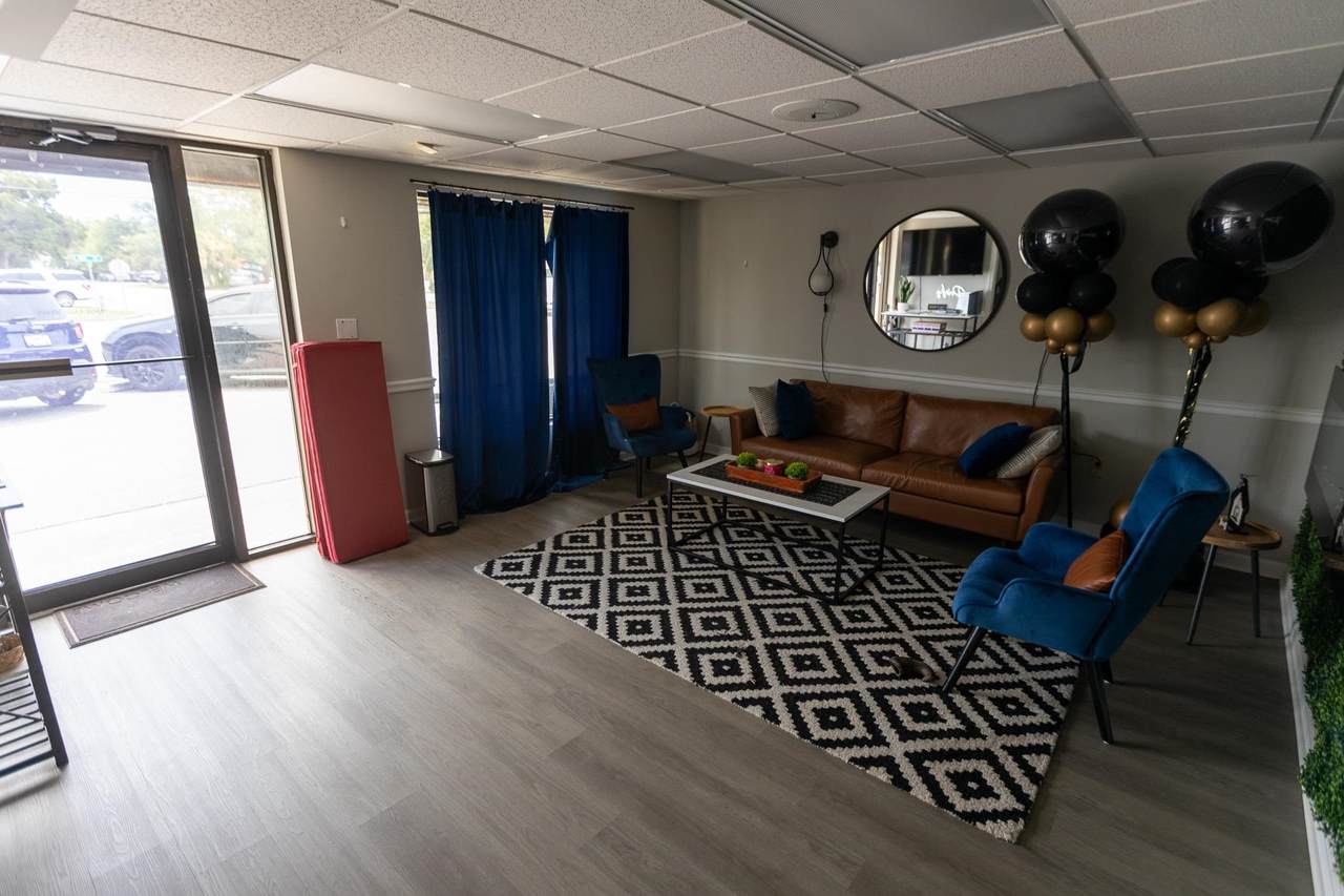 1801 N Oak St. - Photo 1
