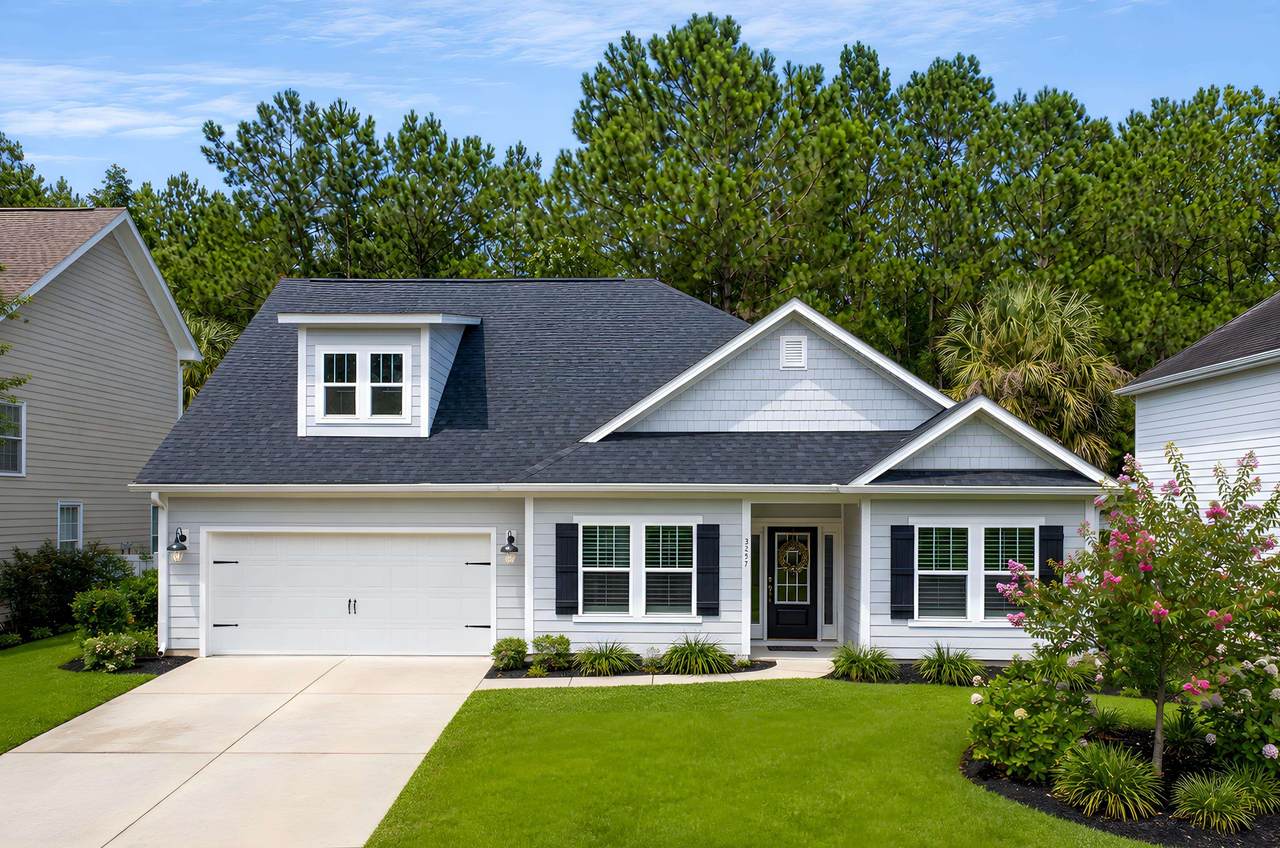 3251 Hermitage Dr. - Photo 1