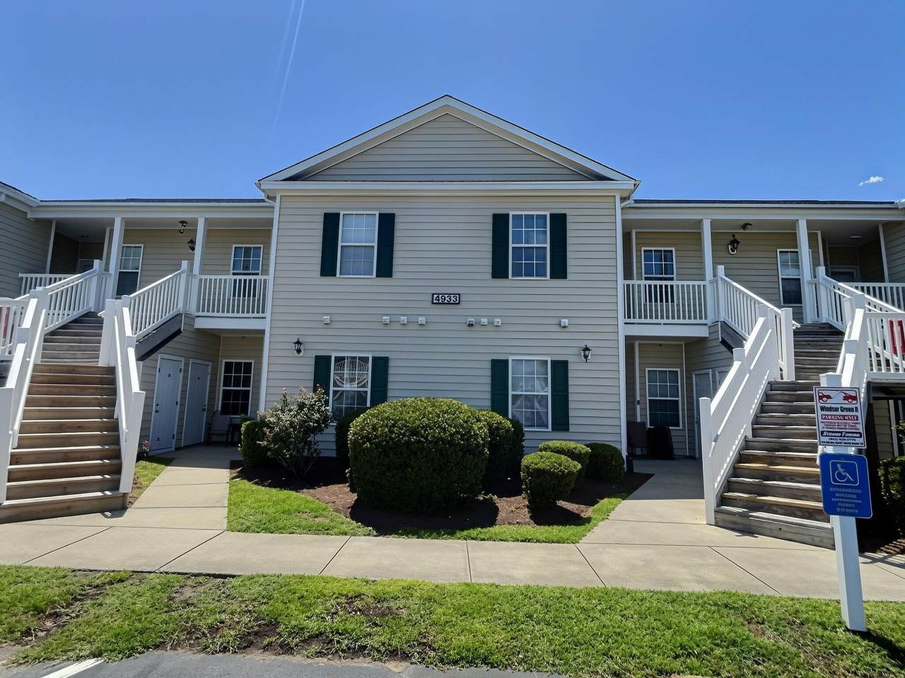 4933 Crab Pond Ct. - Photo 1