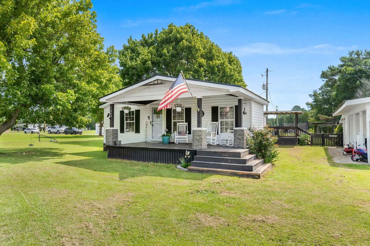 7049 Firehouse Rd. - Photo 1