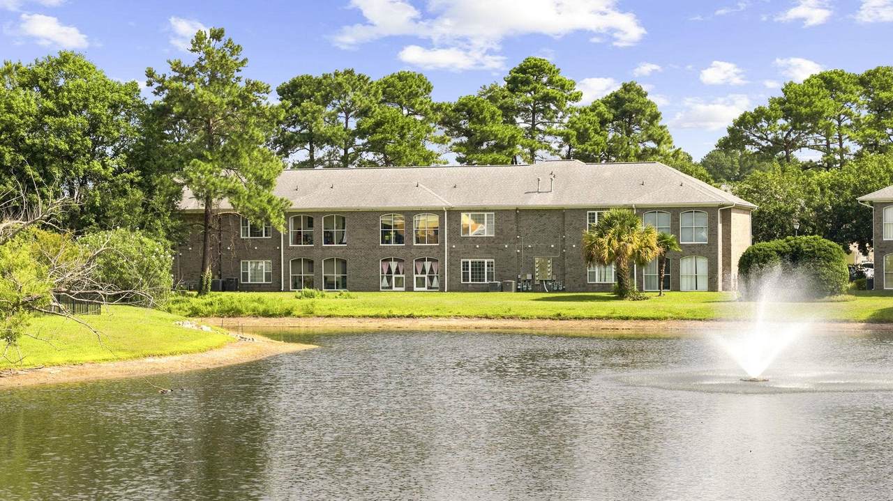400 Willow Green Dr. - Photo 1
