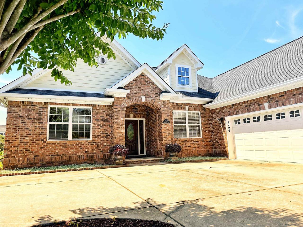 9729 Armelise Dr. - Photo 1