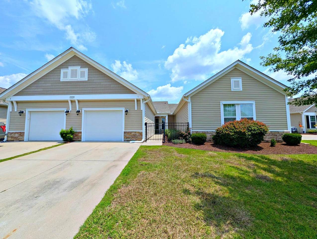 1529 Palmina Loop - Photo 1