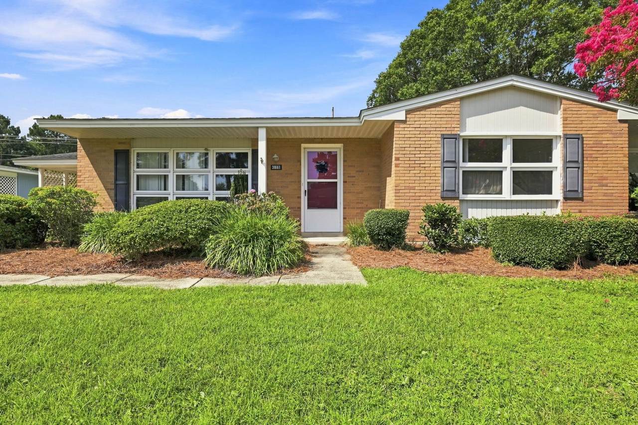 3841 Spruce Dr. - Photo 1