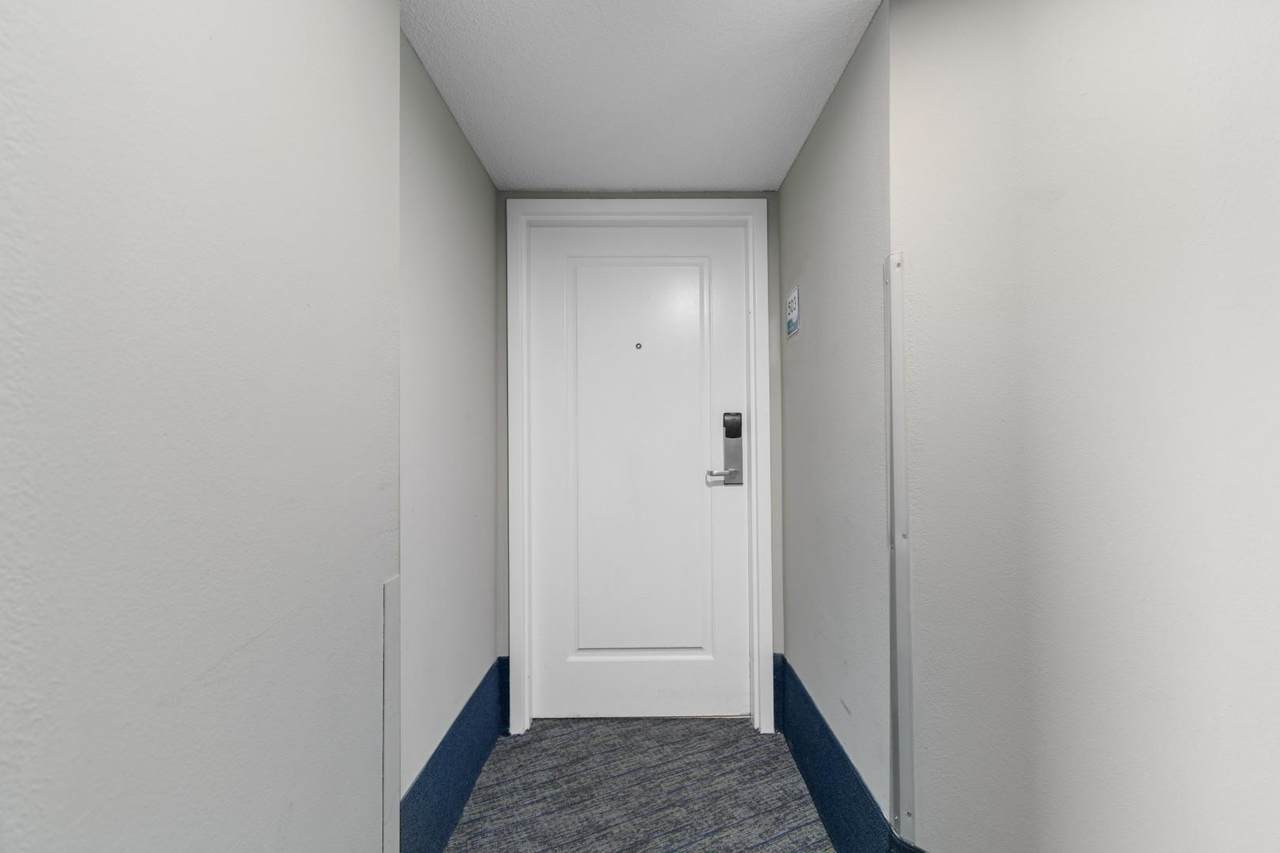 https://bt-photos.global.ssl.fastly.net/ccar/1280_boomver_1_2619584-2.jpg