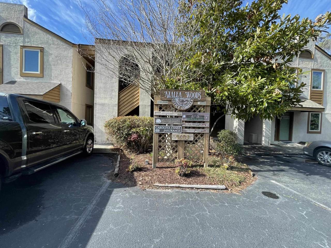 4603 Oleander Dr. - Photo 1