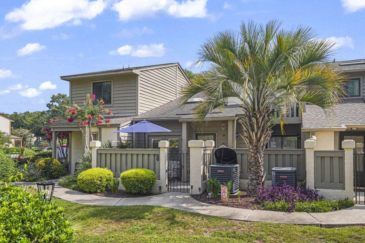Exterior courtyard and entrance to Unit 30 at Ocean Pines