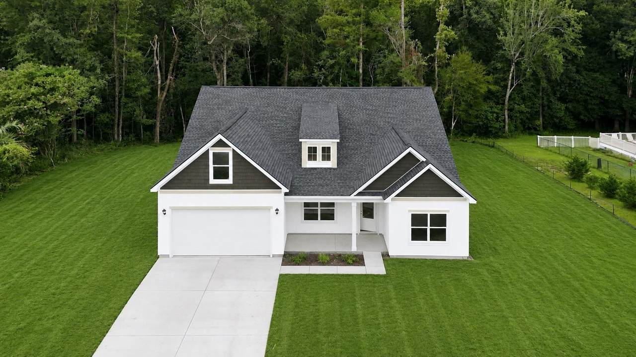 2033 Meadowood Ln. - Photo 1