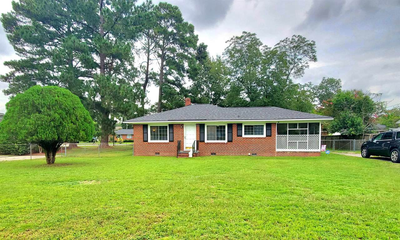 1402 Rollins Ave - Photo 1