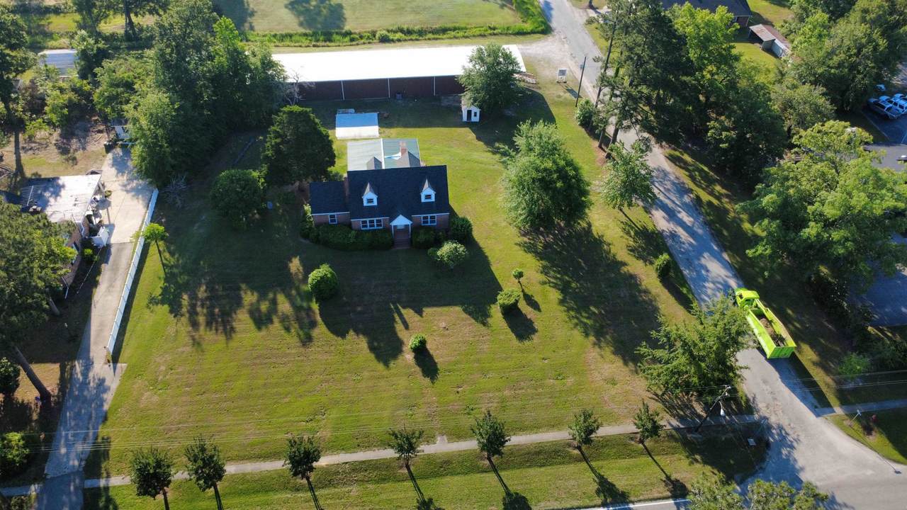 300 8th Ave. - Photo 1