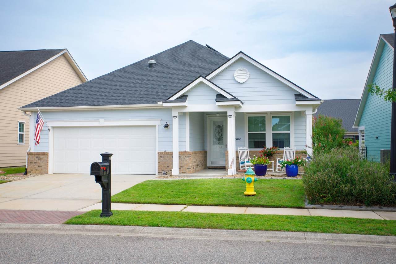 1734 Legacy Loop - Photo 1