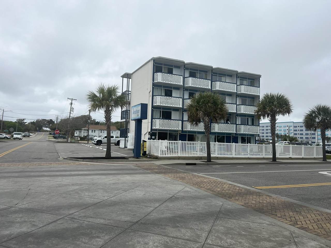 401 Ocean Blvd. N - Photo 1