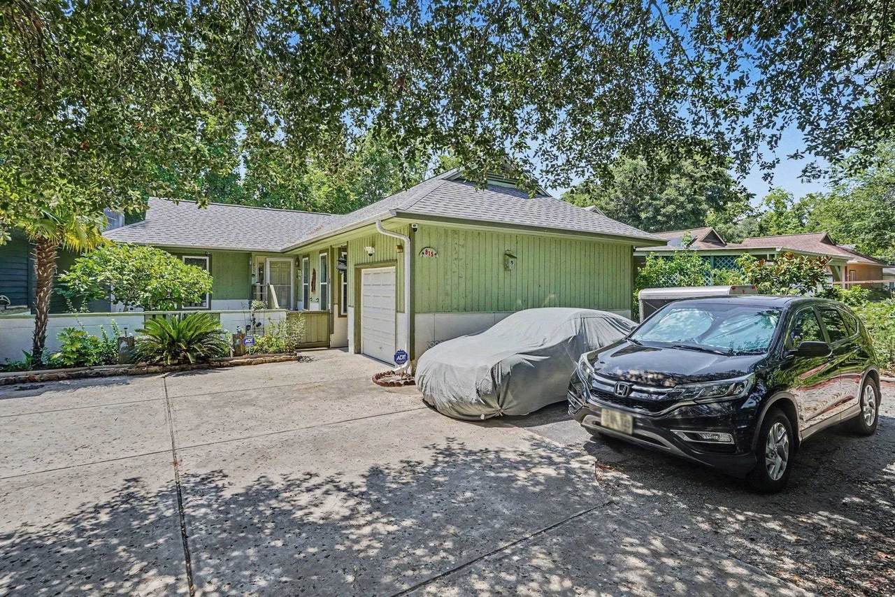 815 Willow Trace - Photo 1