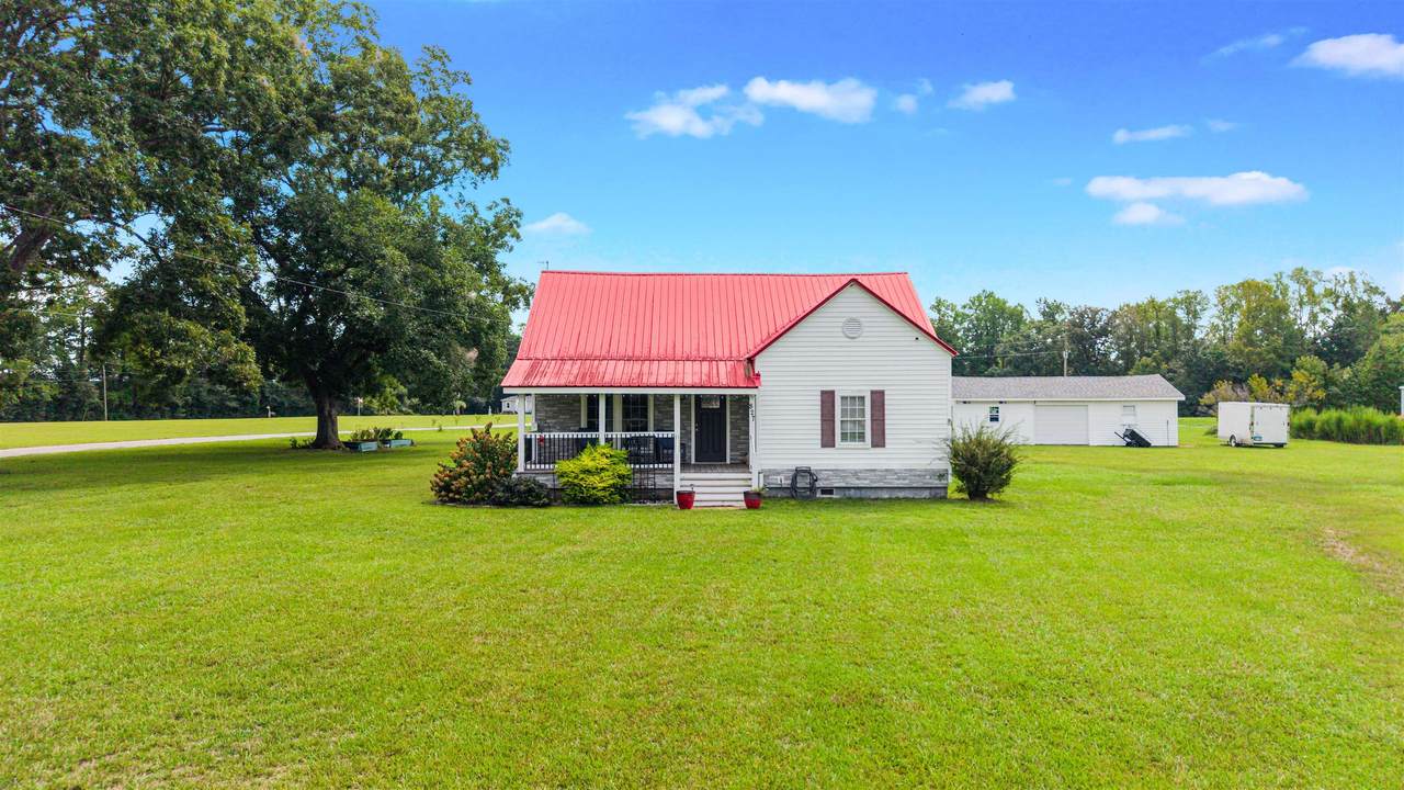 827 Sheila Dr. - Photo 1