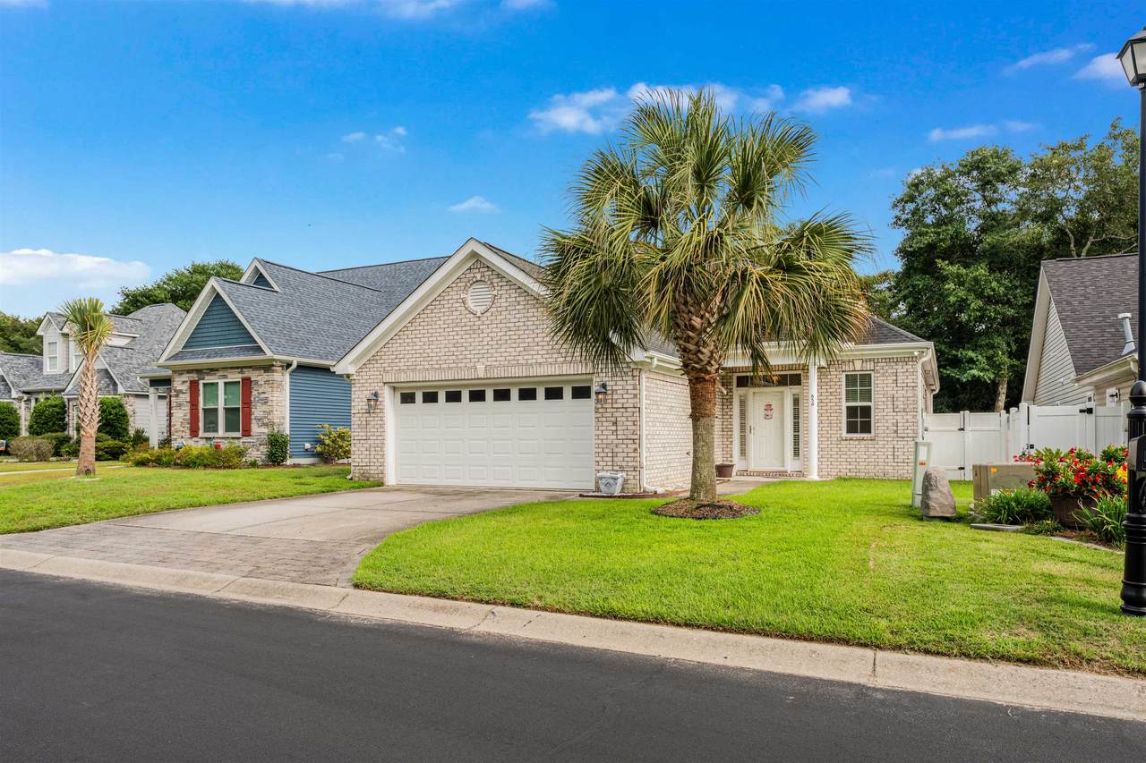 850 Cardinal Pl. - Photo 1