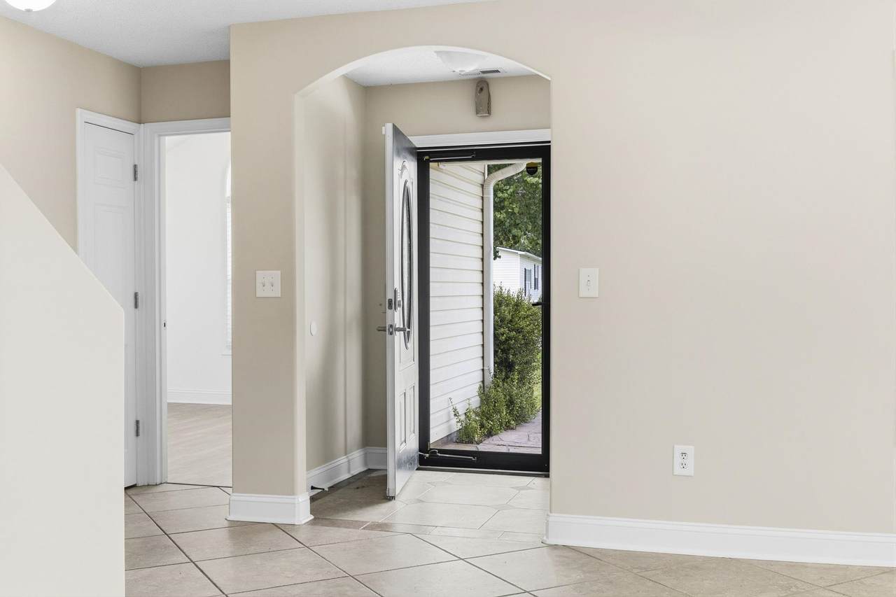 https://bt-photos.global.ssl.fastly.net/ccar/1280_boomver_1_2621704-2.jpg