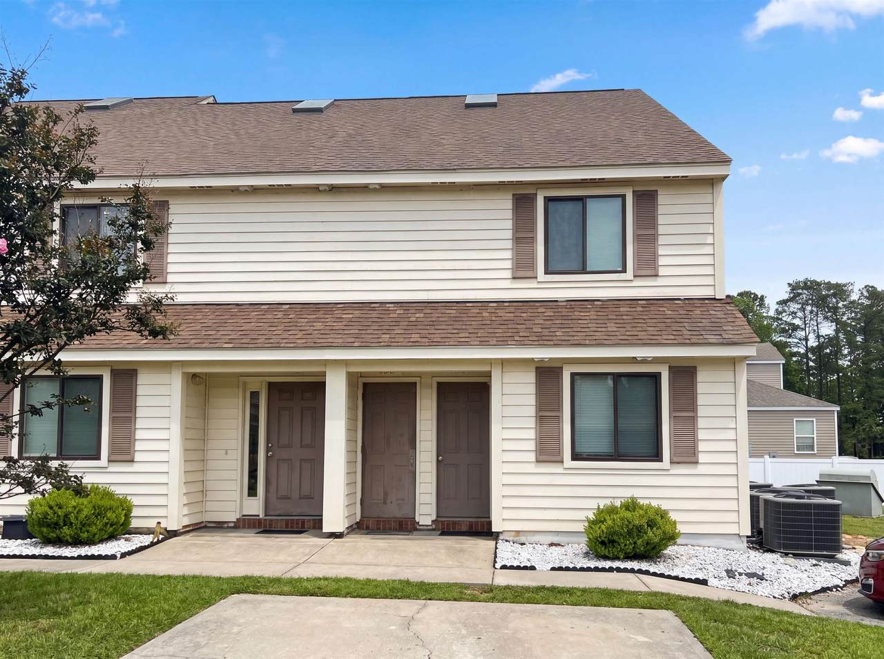 510 Fairwood Lakes Dr. - Photo 1