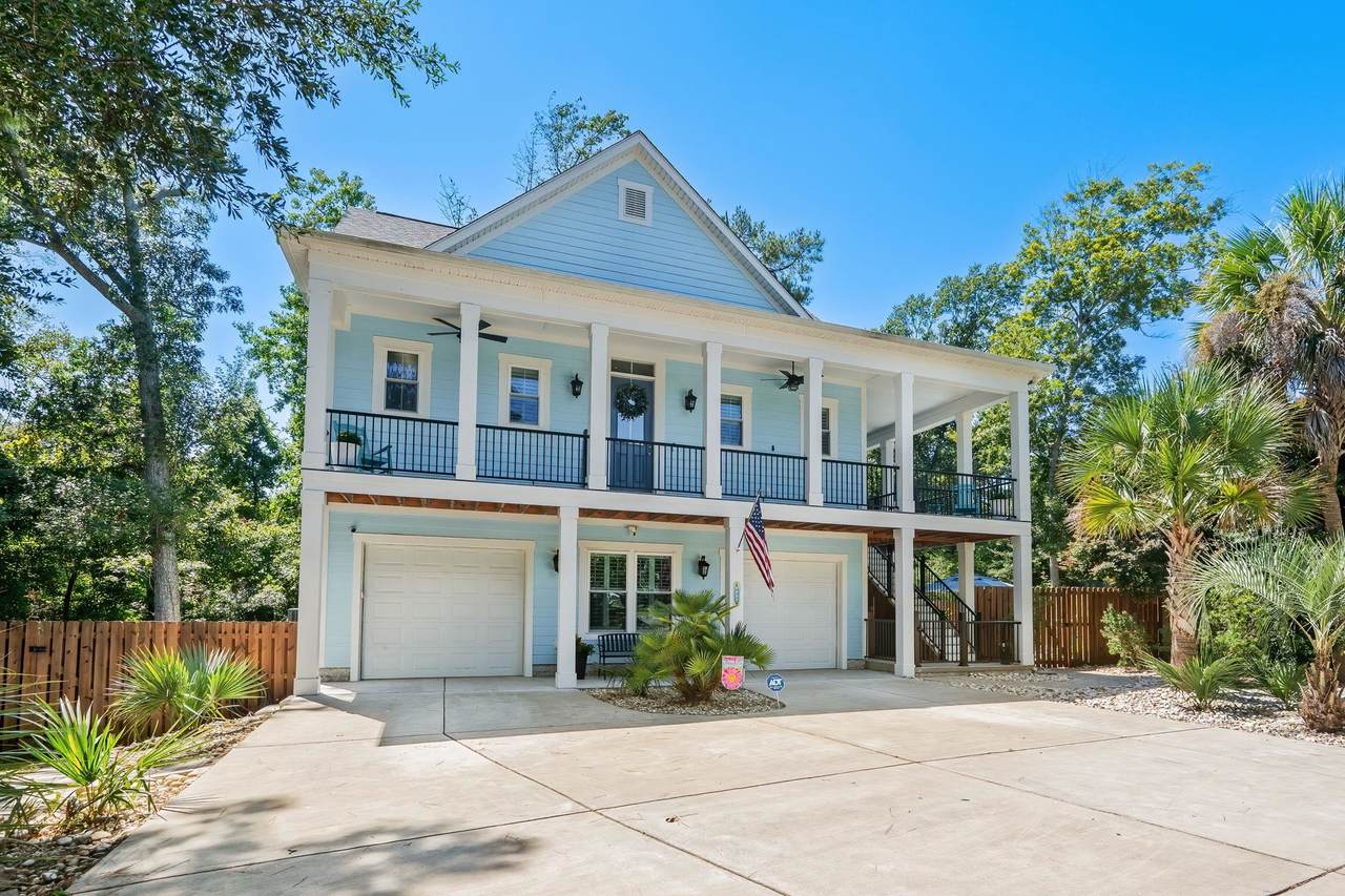 4927 Woodview Ln. - Photo 1