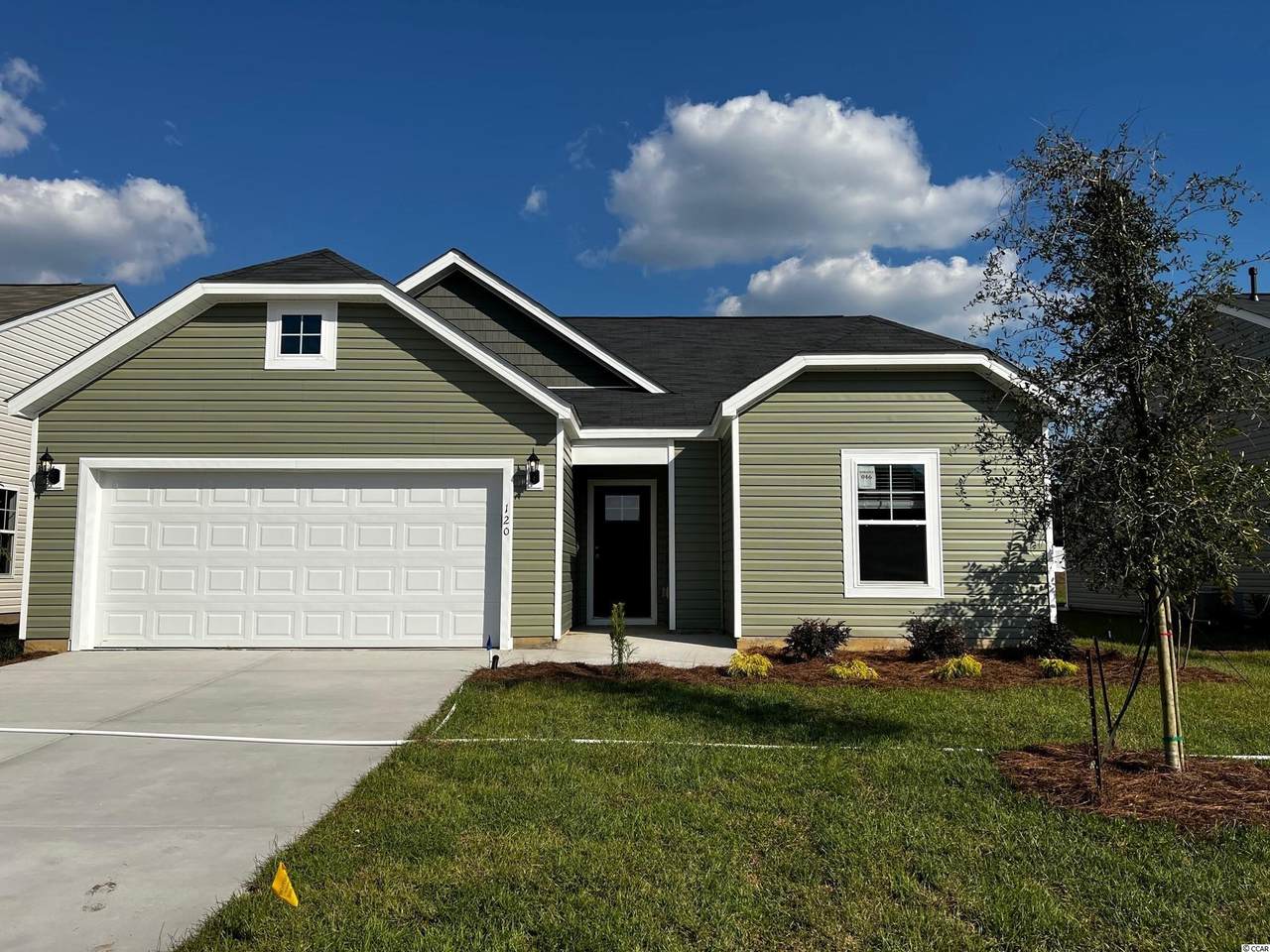 120 Hampton Park Circle - Photo 1