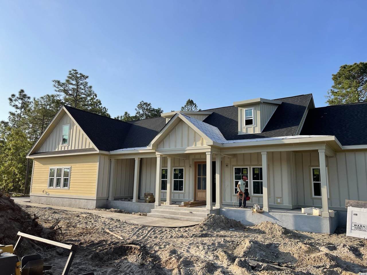2206 Eastwood Dr. - Photo 1