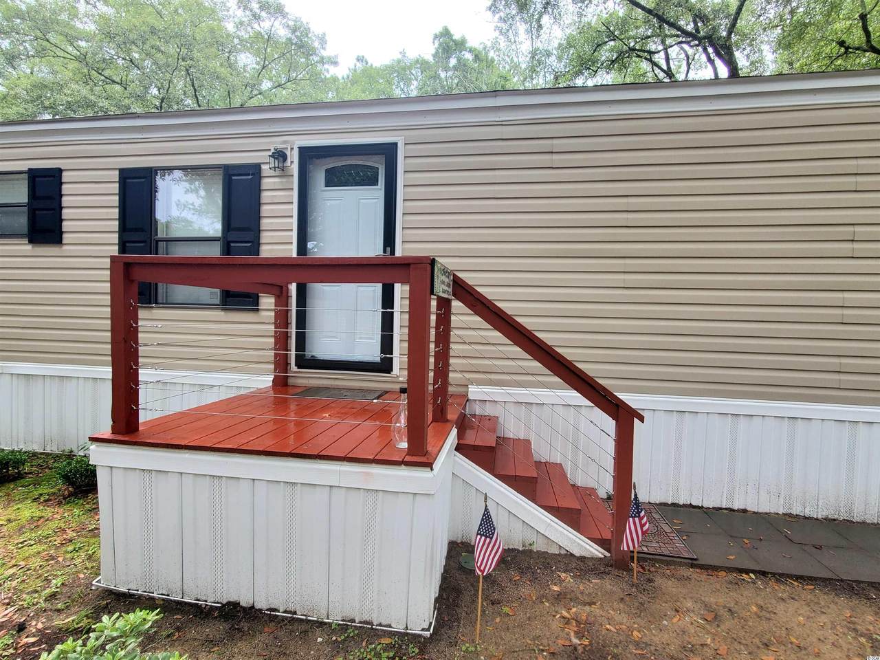 591 Mimosa Dr. - Photo 1