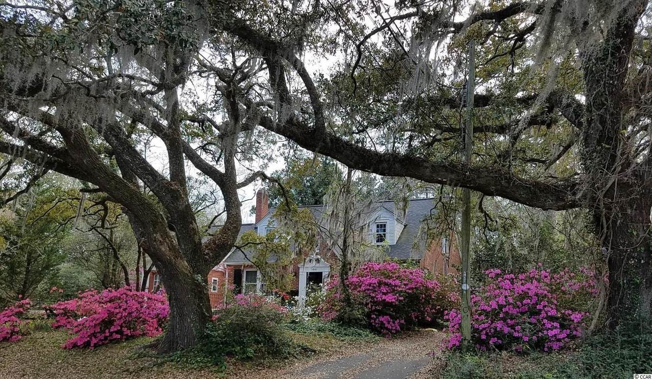 1007 Elm St. - Photo 1