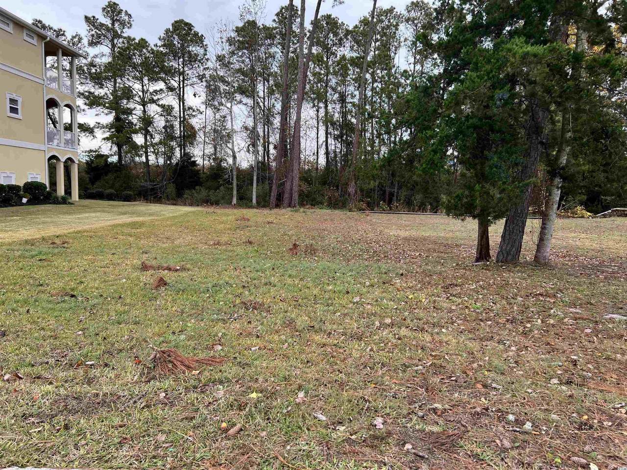 1002 Club House Dr. - Photo 1