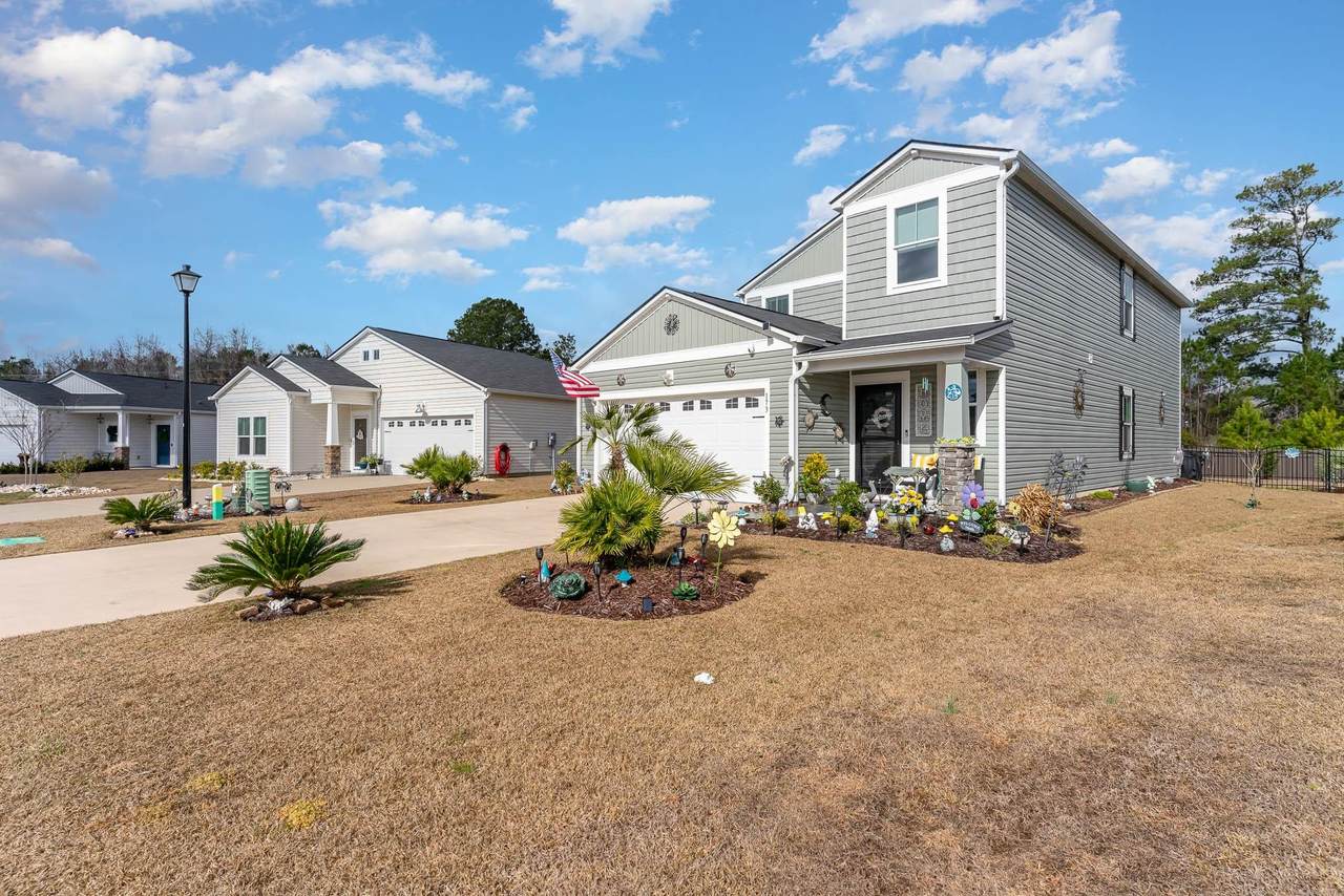 173 Cypress Tree Loop - Photo 1