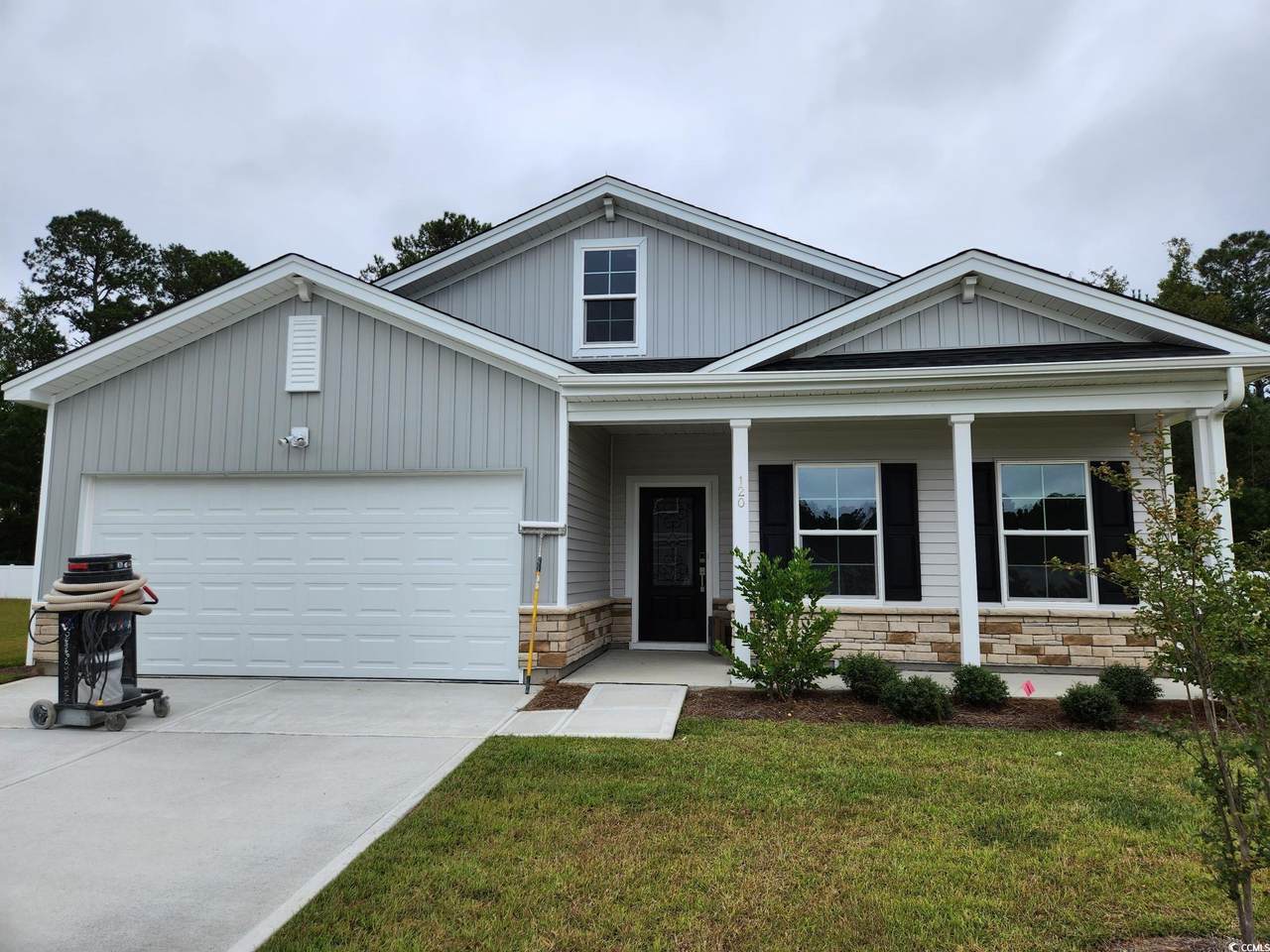 120 Wagner Cir. - Photo 1