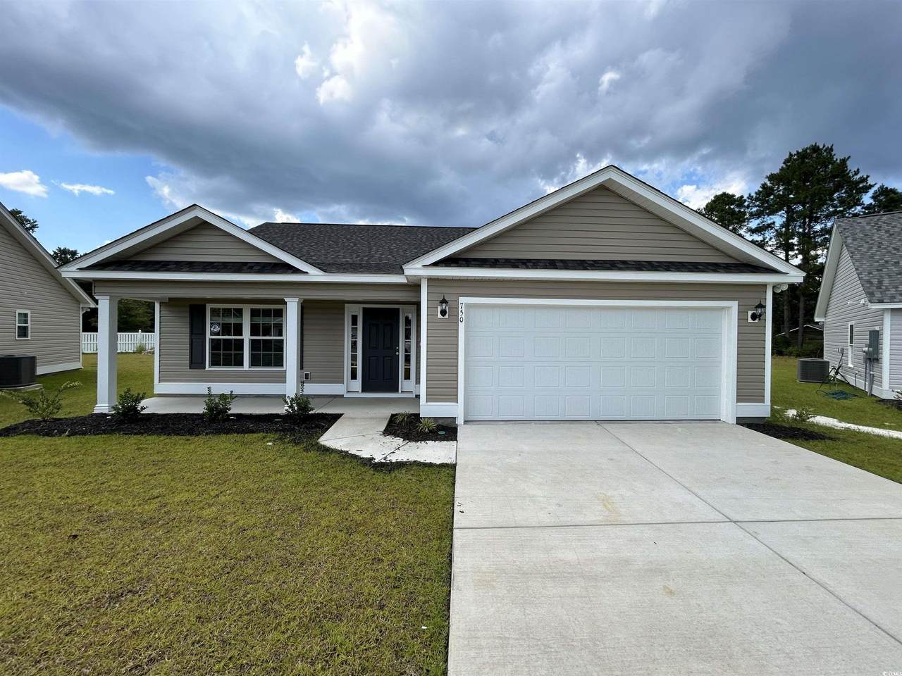 750 Woodside Dr. - Photo 1