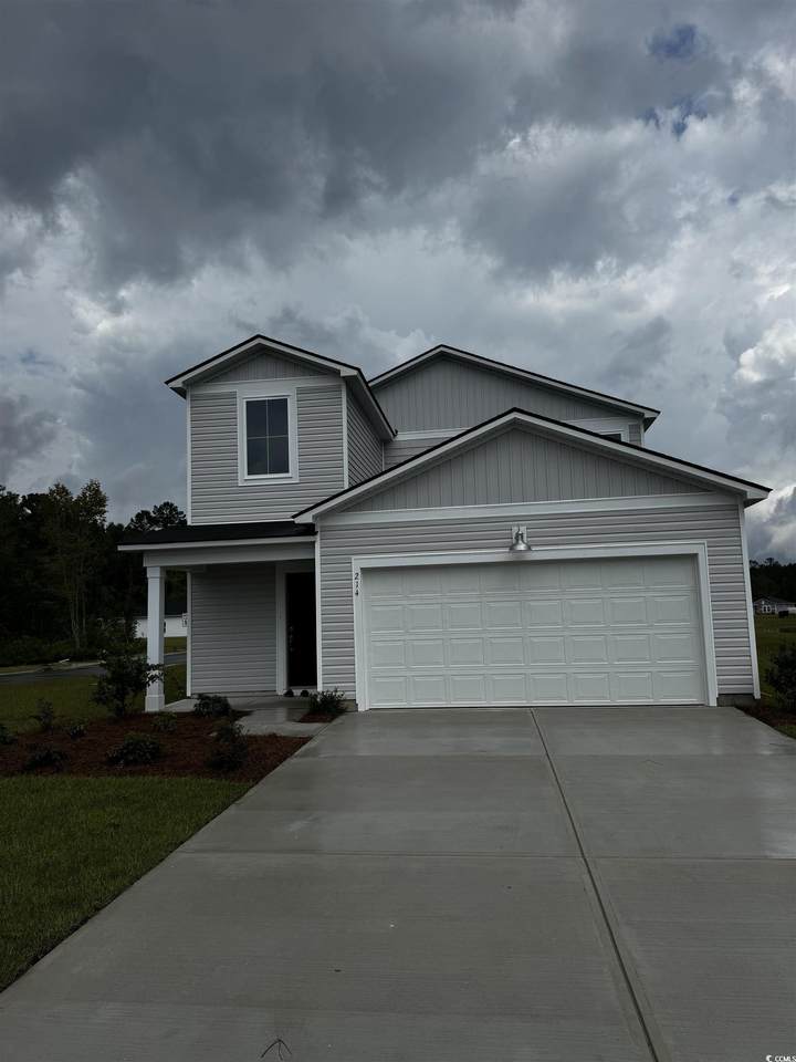 214 Saddle St - Photo 1