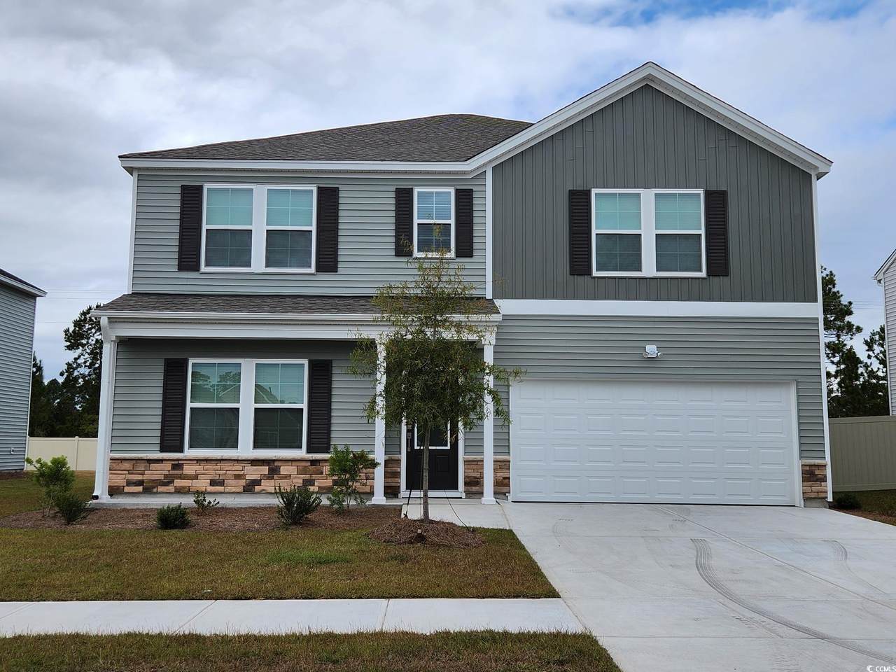 719 St. Albans Loop - Photo 1
