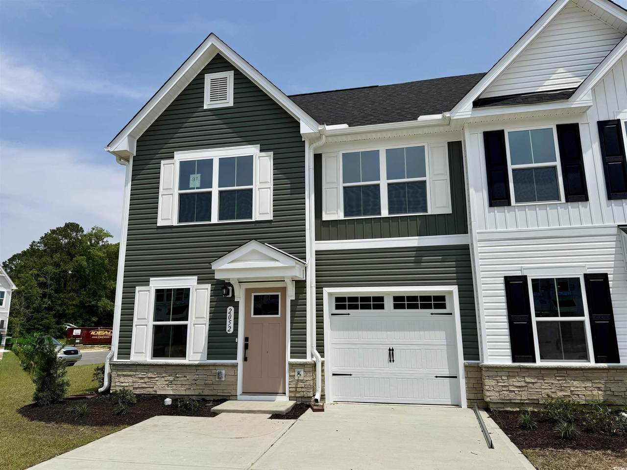 2052 Parow Ln Nw - Photo 1