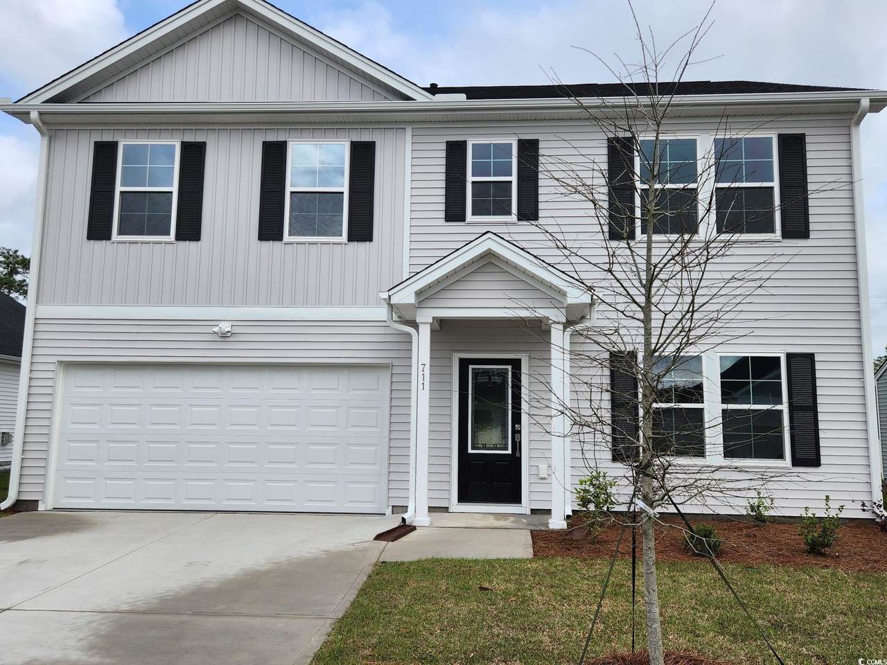 711 St. Albans Loop - Photo 1