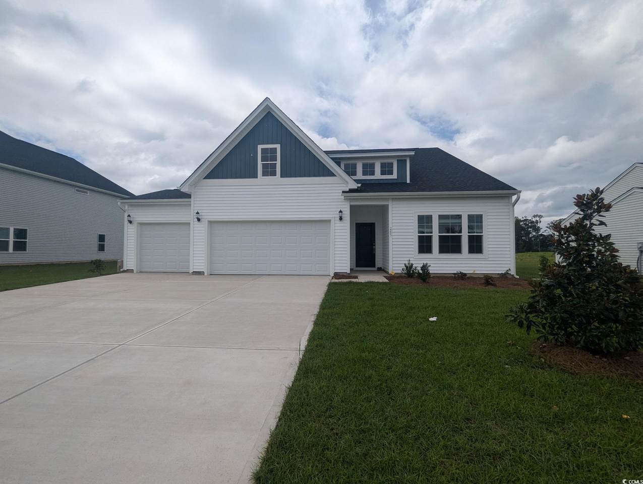 265 Mayflower Dr. - Photo 1