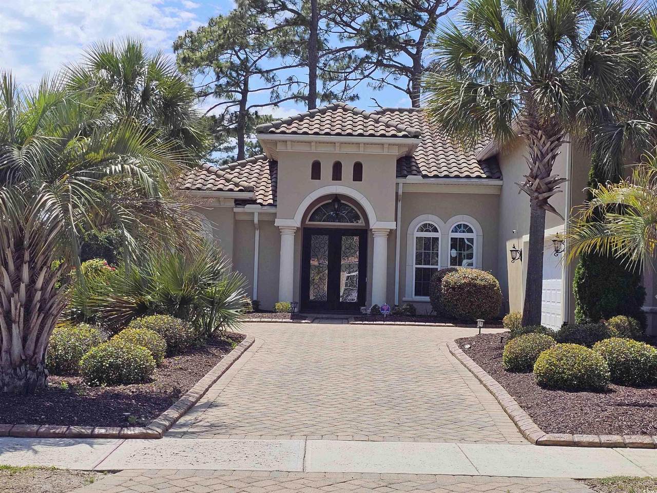 7253 Seville Dr. - Photo 1