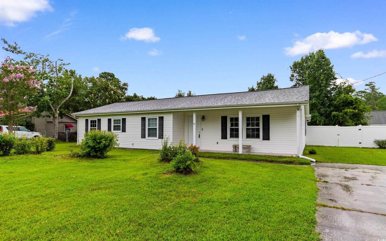 704 Bonnie Dr. - Photo 1