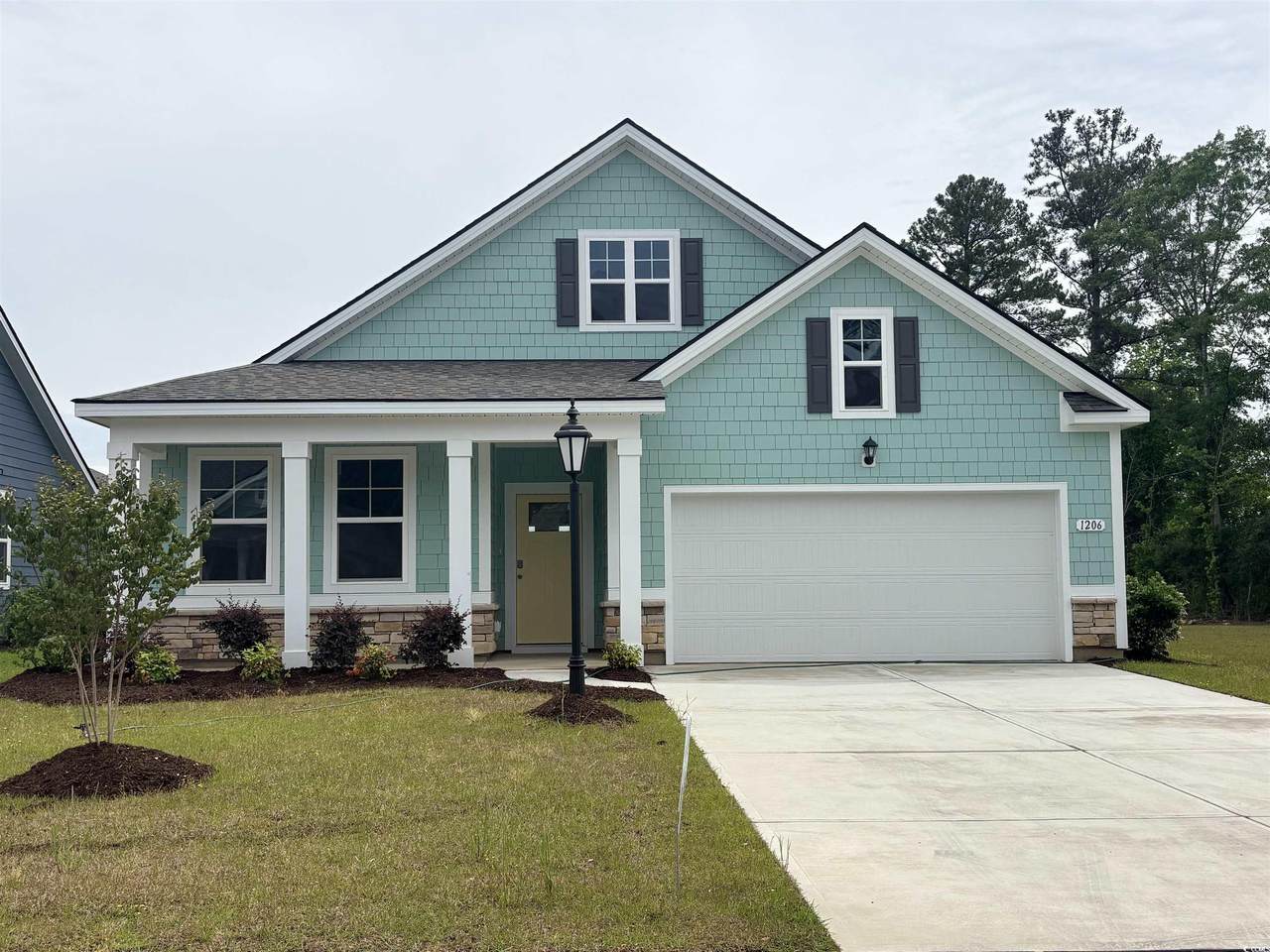 1206 Woodhouse Dr - Photo 1