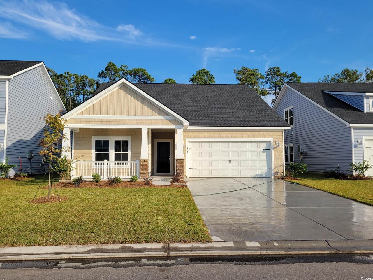 481 Magnolia Terrace Dr - Photo 1