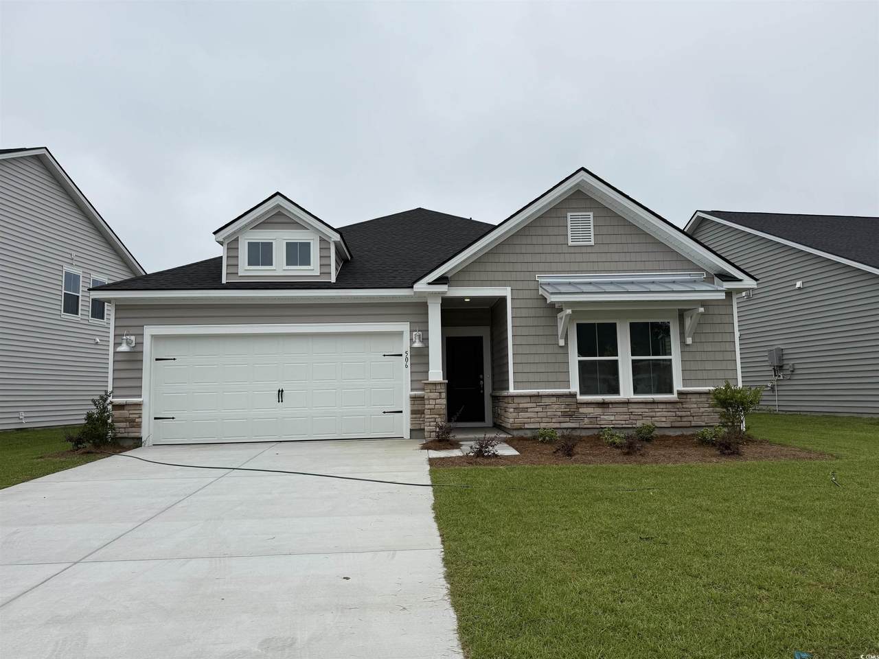 506 Magnolia Terrace Dr - Photo 1