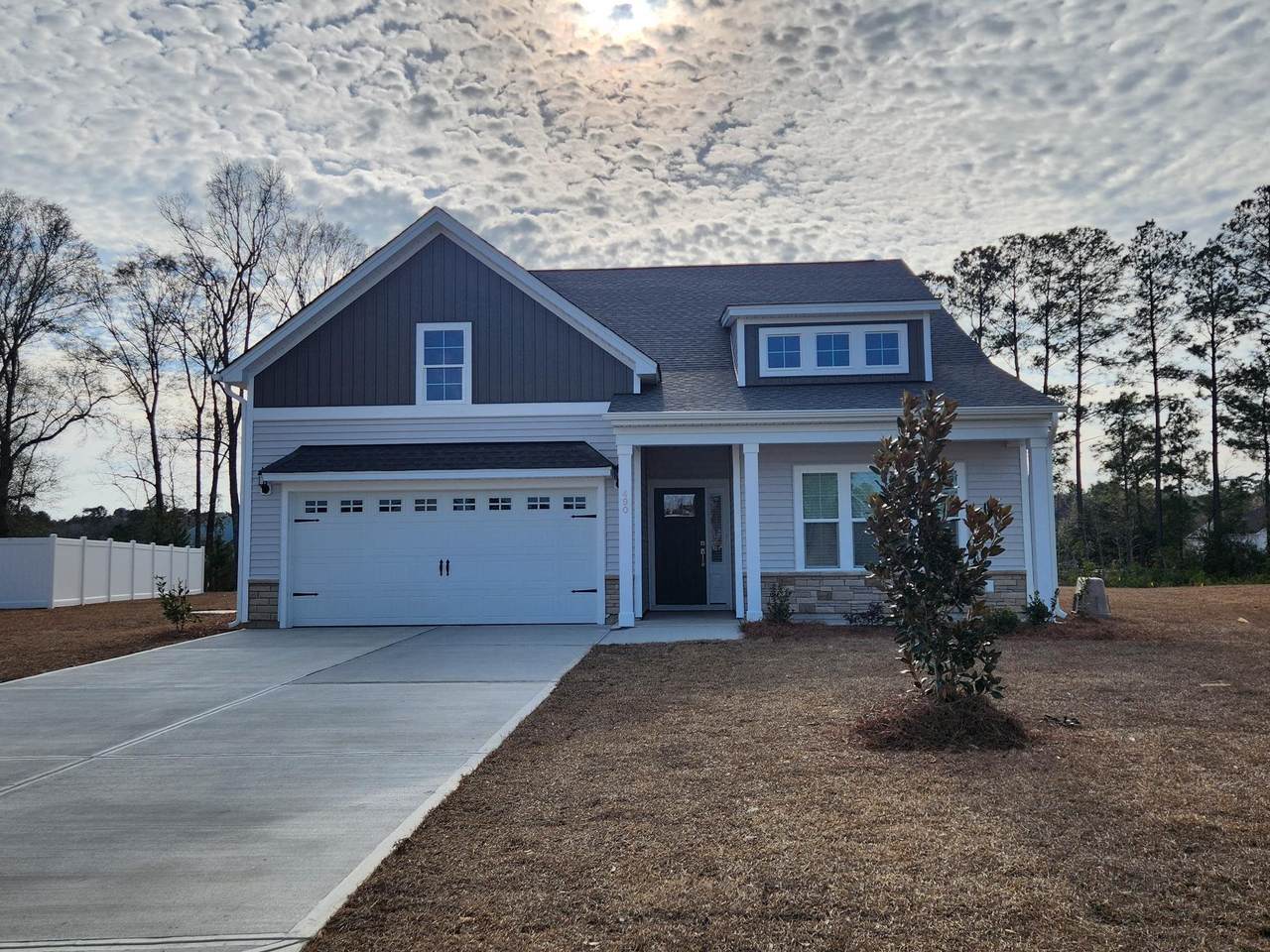 490 Goldenrod Terrace - Photo 1
