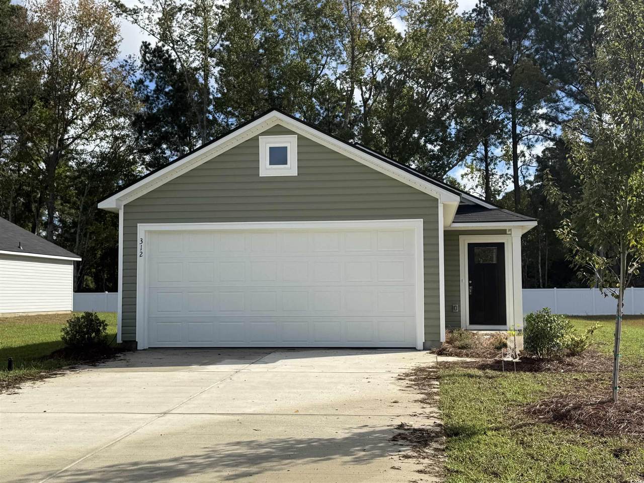 312 Mistletoe Way - Photo 1