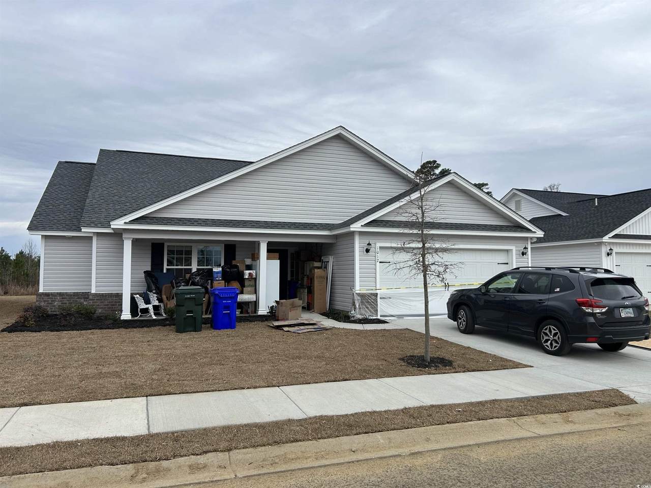 1012 Woodside Dr. - Photo 1