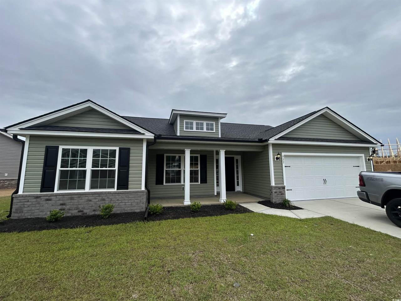 933 Woodside Dr. - Photo 1