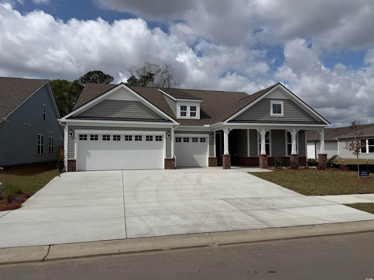 412 Nautical Way - Photo 1