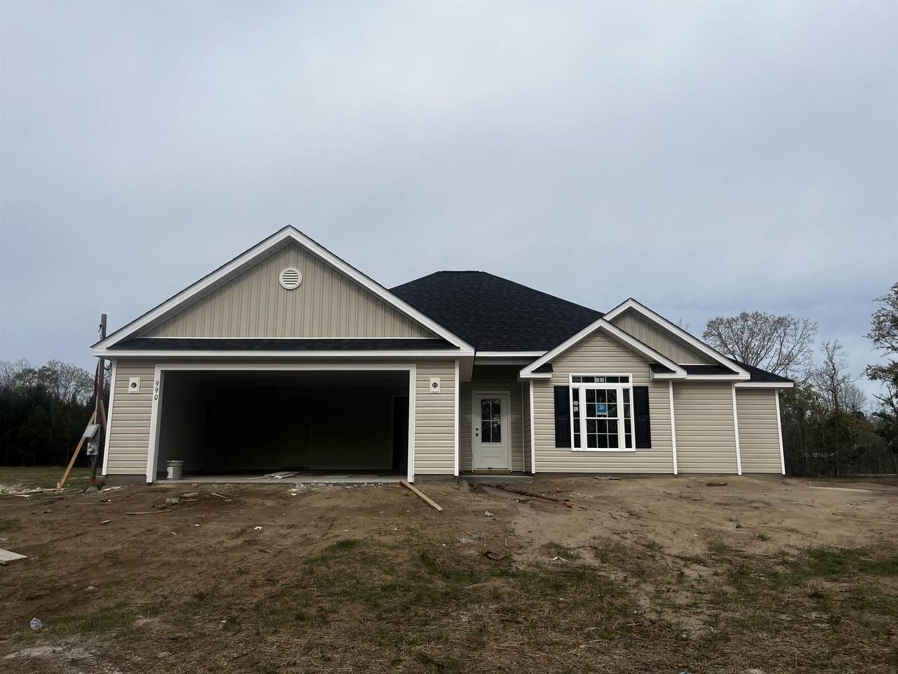 990 Inglewood Dr. - Photo 1